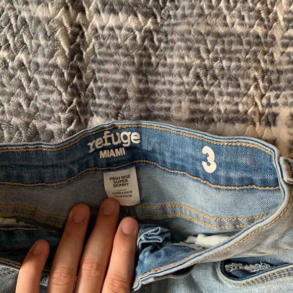 Light blue skinny jeans - Picture 2 of 3